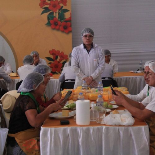 Arequipa y Puno se disputan el titulo el Concurso Macrorregional de Quesos 2025